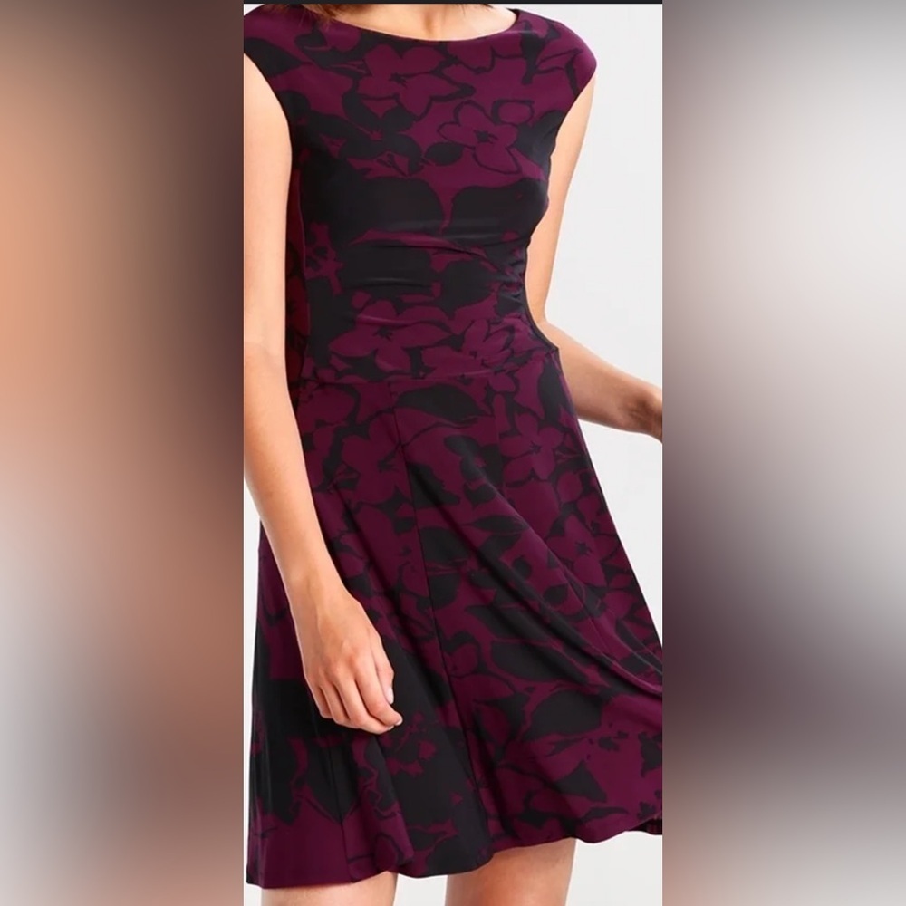 Lauren‎ Ralph Lauren Women's Dark Romantic Floral Jersey A-Line Dress 14. SOLD